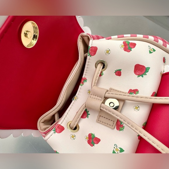 Strawberry🍓Shortcake - Picture 7 of 14